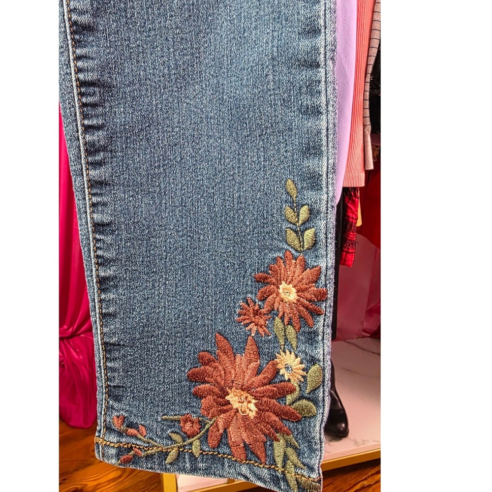 D.Jeans Womens Size 6 Floral Embroidered Ankle Skinny Jeans Medium Wash Blue - Picture 6 of 7